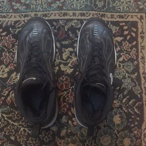 Cool, vintage Nike baseball turf shoes